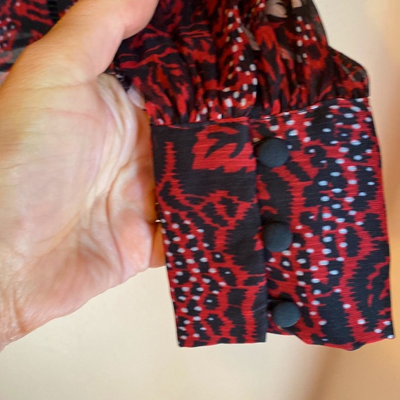TED BAKER LONDON Alexxei Ladder Trim red floral Blouse size 4 - Picture 11 of 15